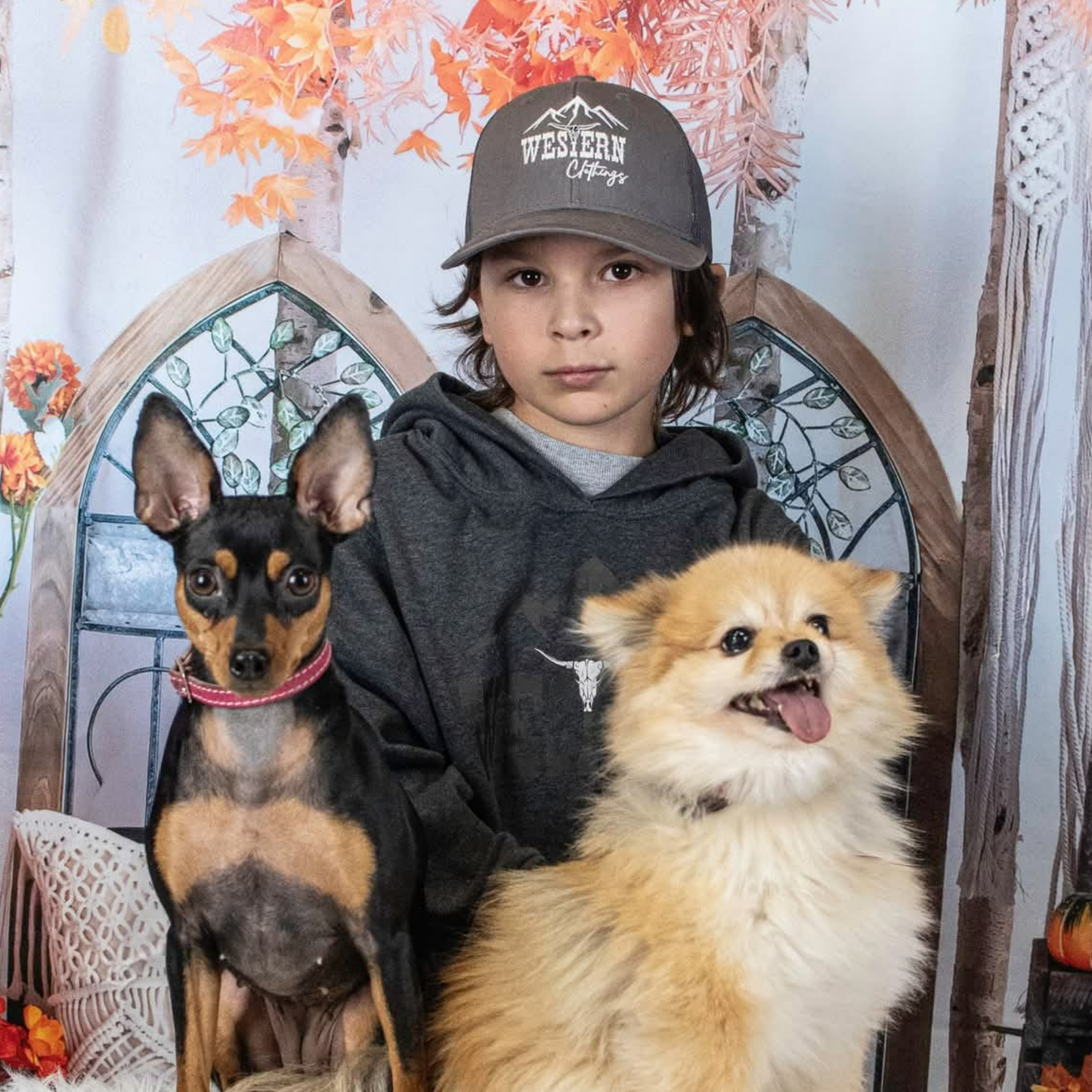 Casquette western enfant | Logo brodé blanc WC | Gris et maille noire