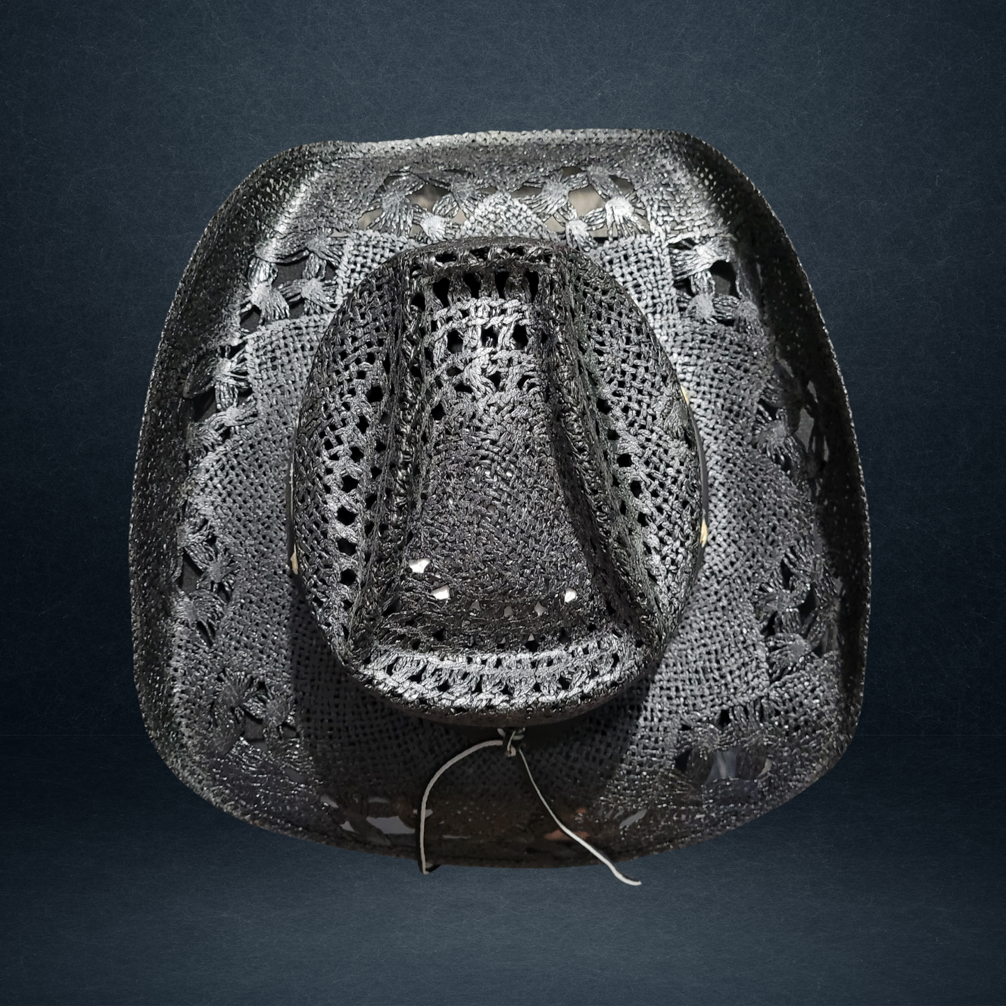 Chapeau de cowboy en paille noir