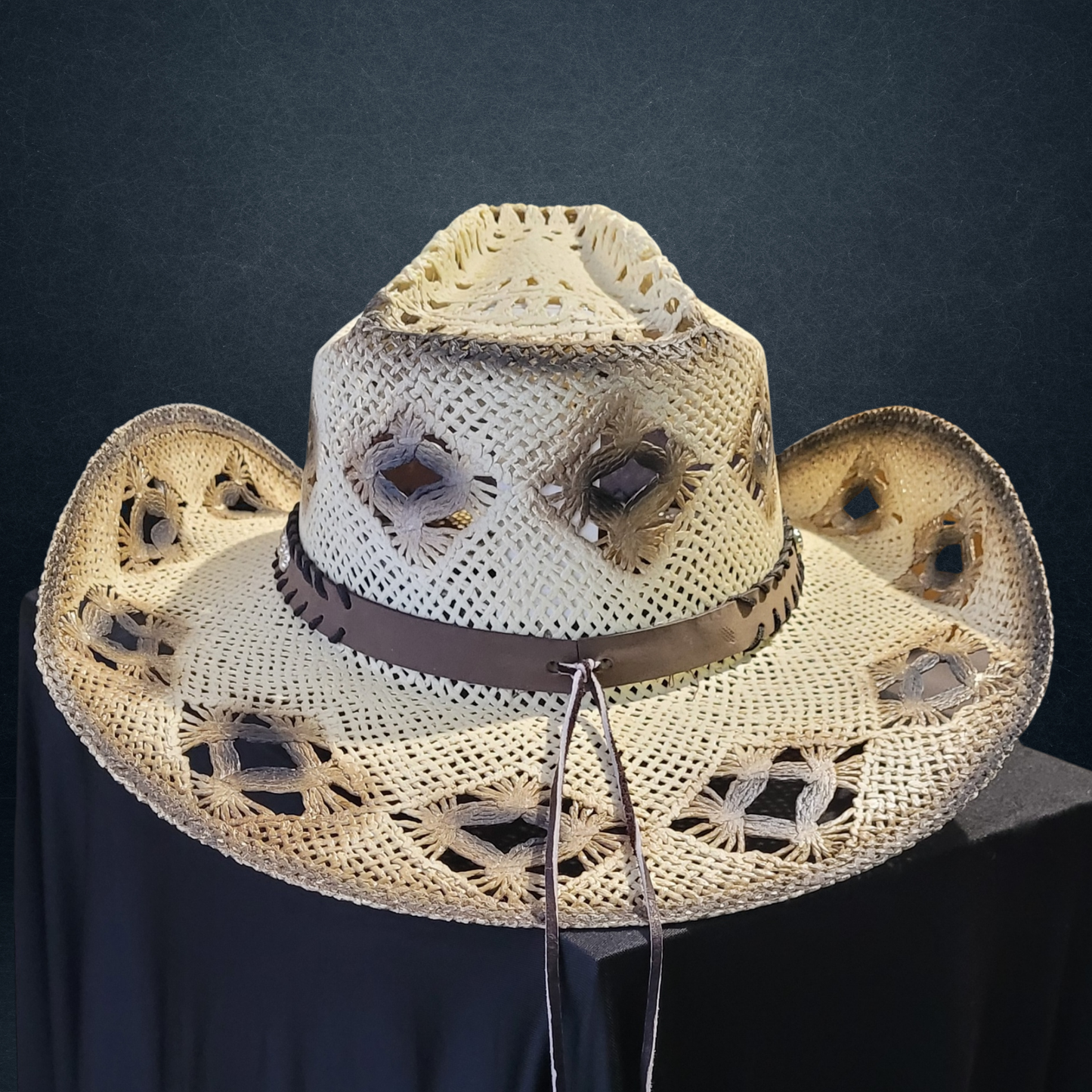 Chapeau de cowboy en paille beige